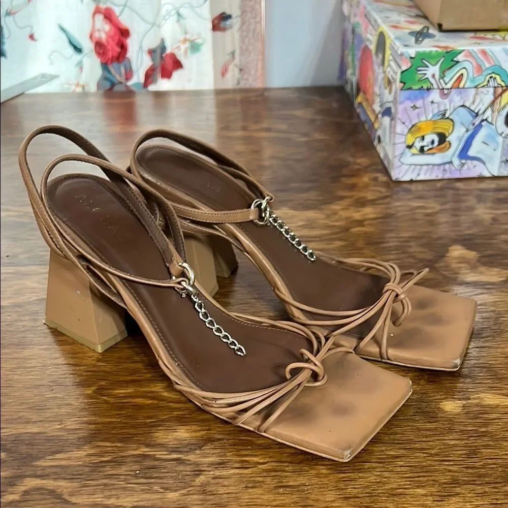 ALOHAS Beige Strappy Block Heel Sandals